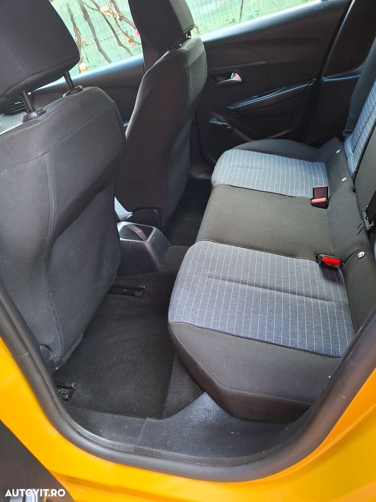 Peugeot 208 1.2 L PureTech STT Active - 5