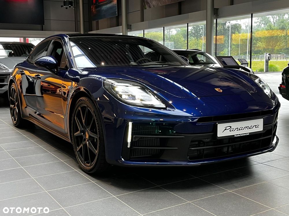 Porsche Panamera 4 - 3