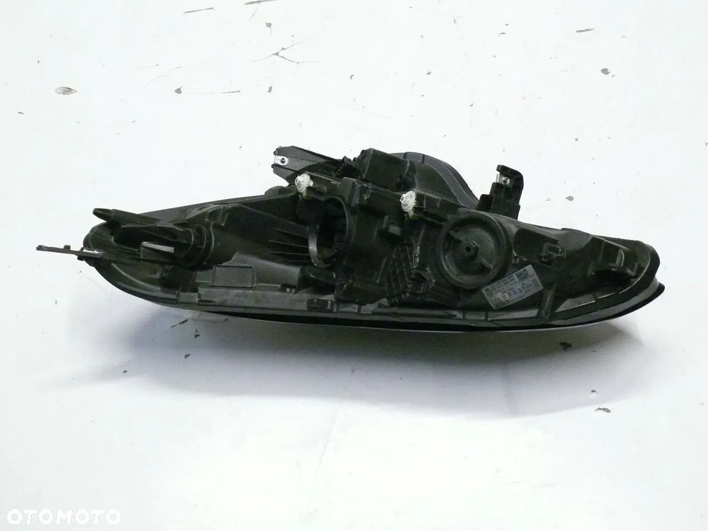 LAMPA PRZEDNIA PRAWA OPEL CORSA E 2014 2019 H7 H7 - 2