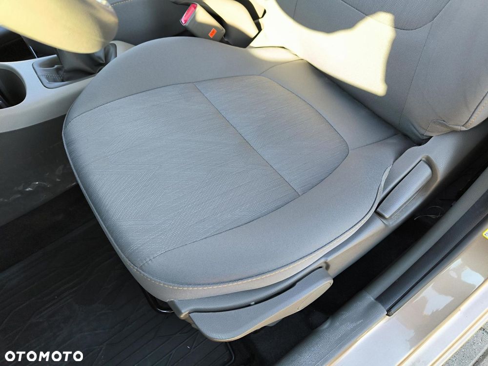 Kia Picanto 1.0 M - 12