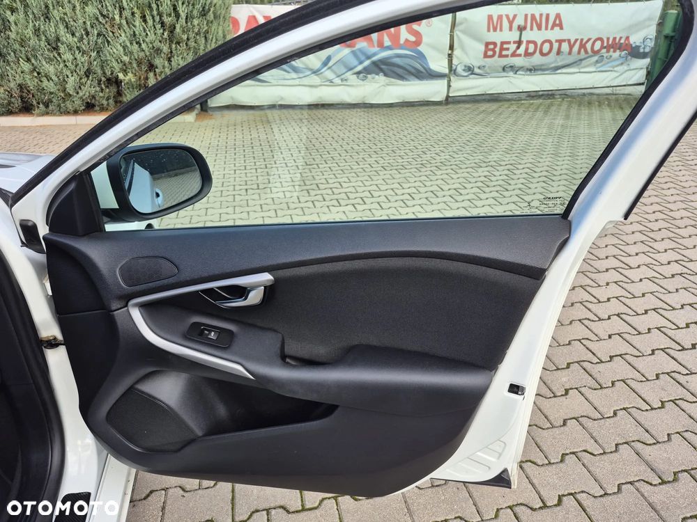 Volvo V40 - 11