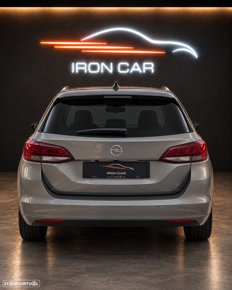 Opel Astra Sports Tourer - 8