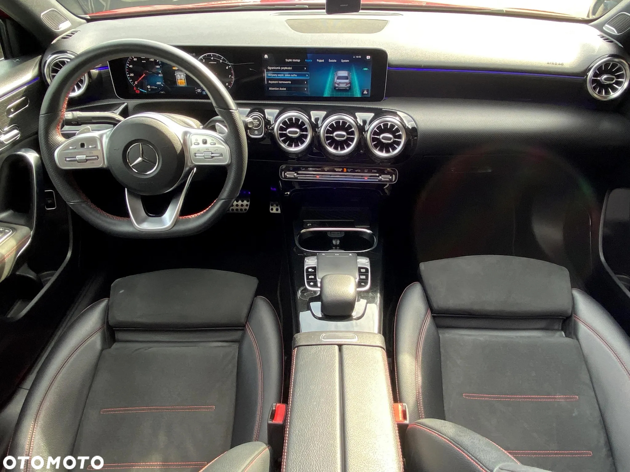 Mercedes-Benz Klasa A 200 AMG Line 7G-DCT - 33