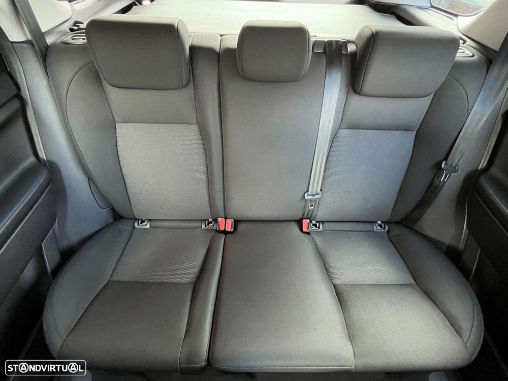 Land Rover Discovery Sport 2.0 TD4 SE - 11