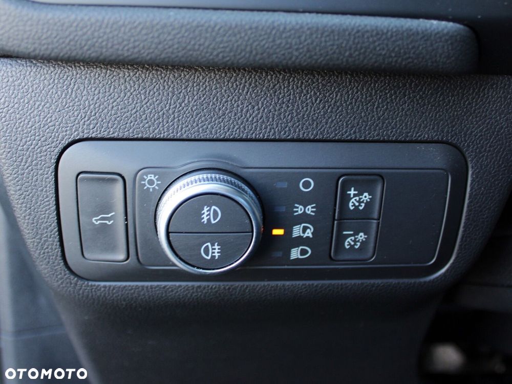 Ford Kuga 2.5 FHEV FWD Titanium - 32