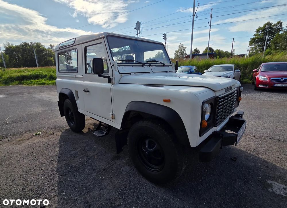Land Rover Defender - 9