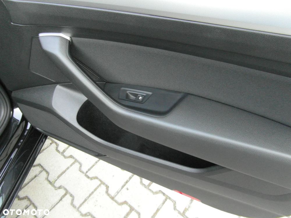 Volkswagen Passat 2.0 TDI BMT Comfortline - 29