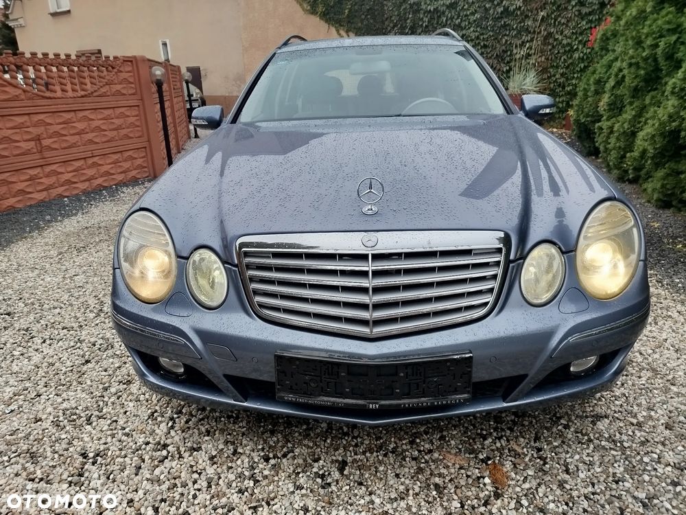 Mercedes-Benz Klasa E 220 T CDI Automatik Classic - 4