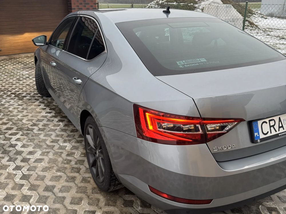Skoda Superb 2.0 TDI Ambition DSG - 3