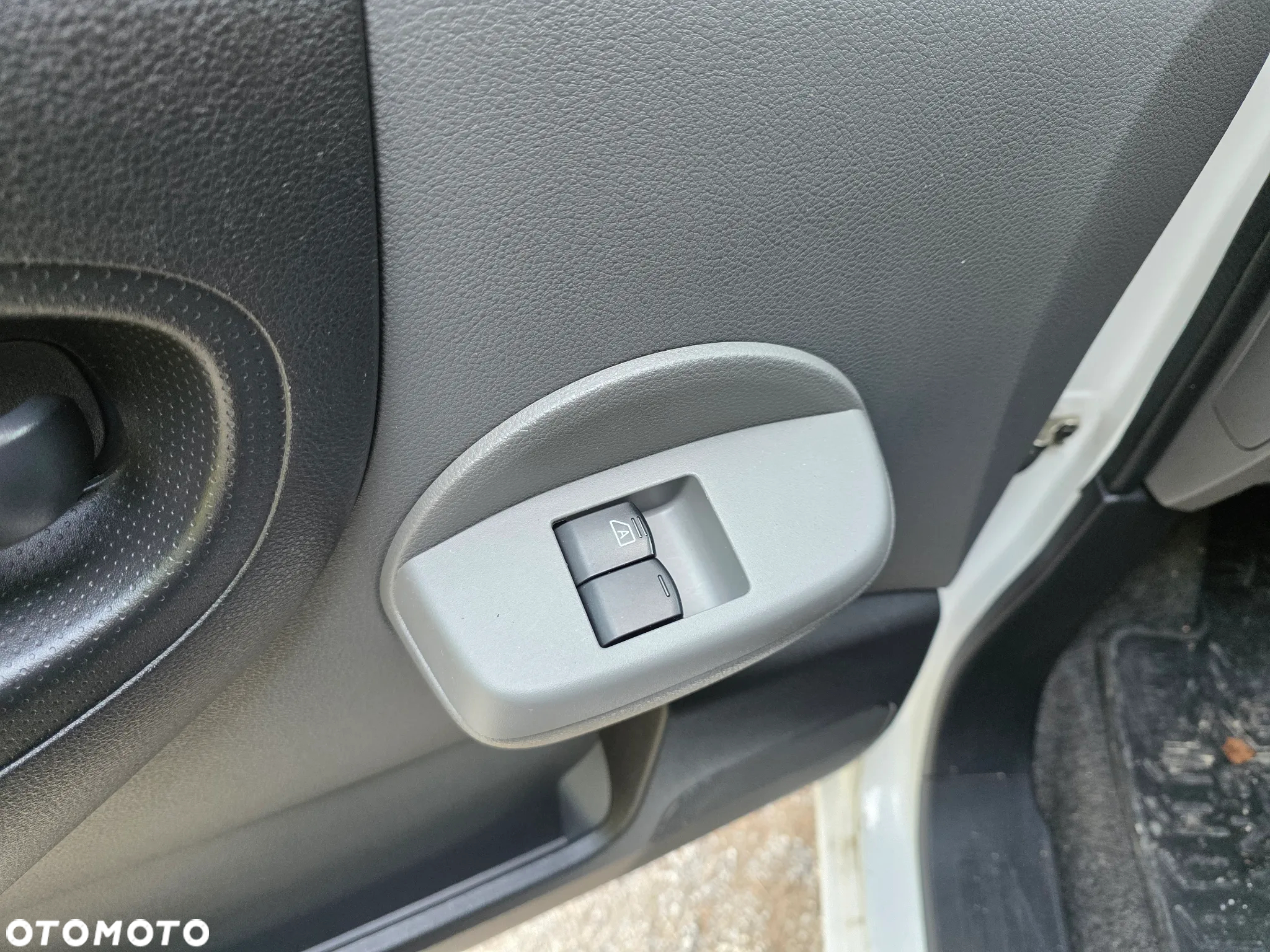 Nissan E-NV200 XL VOLTIA - 17