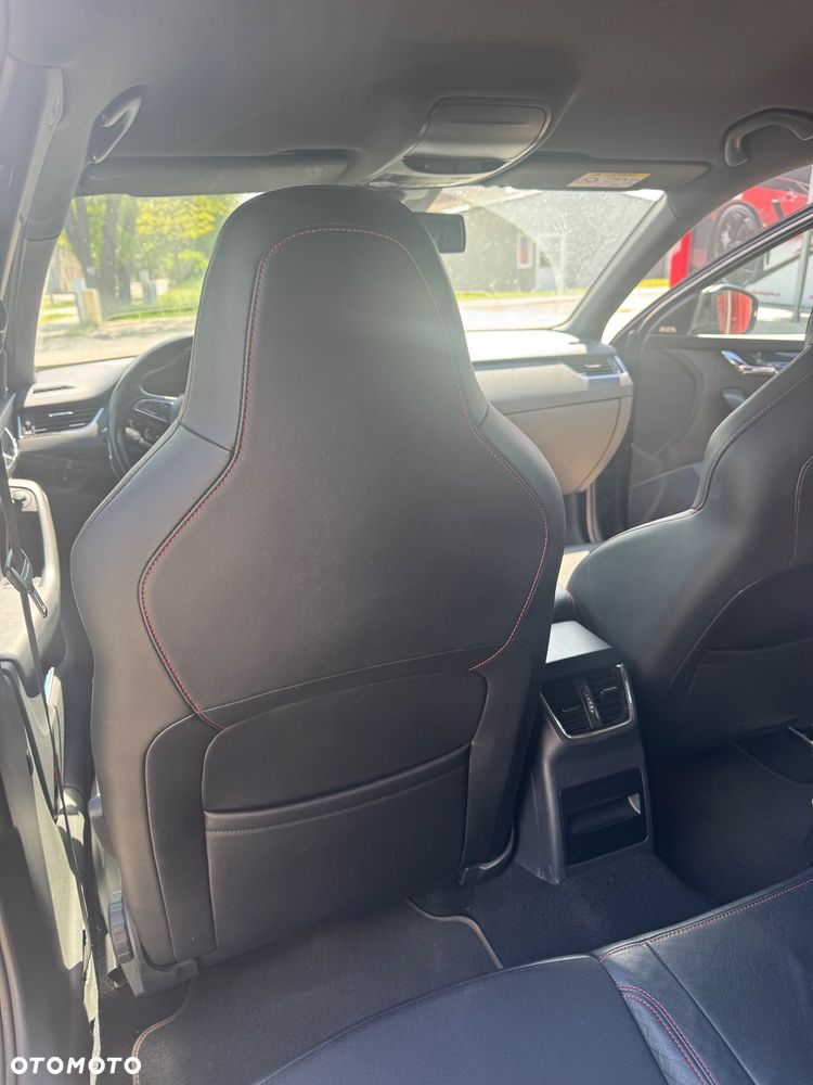 Skoda Octavia 2.0 TDI RS DSG - 6
