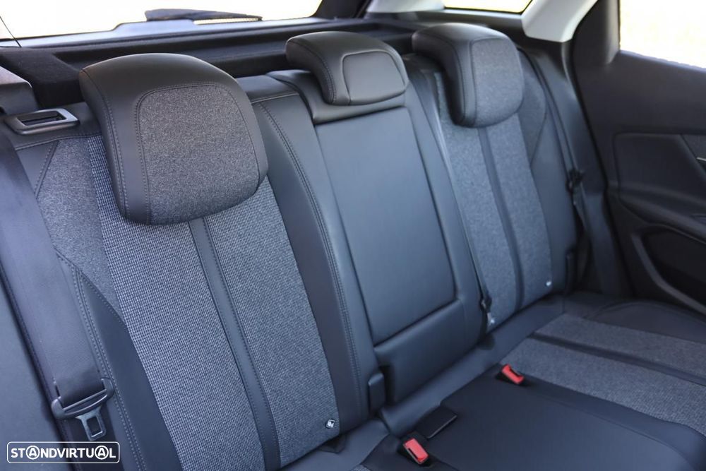 Peugeot 3008 1.6 BlueHDi Allure - 17