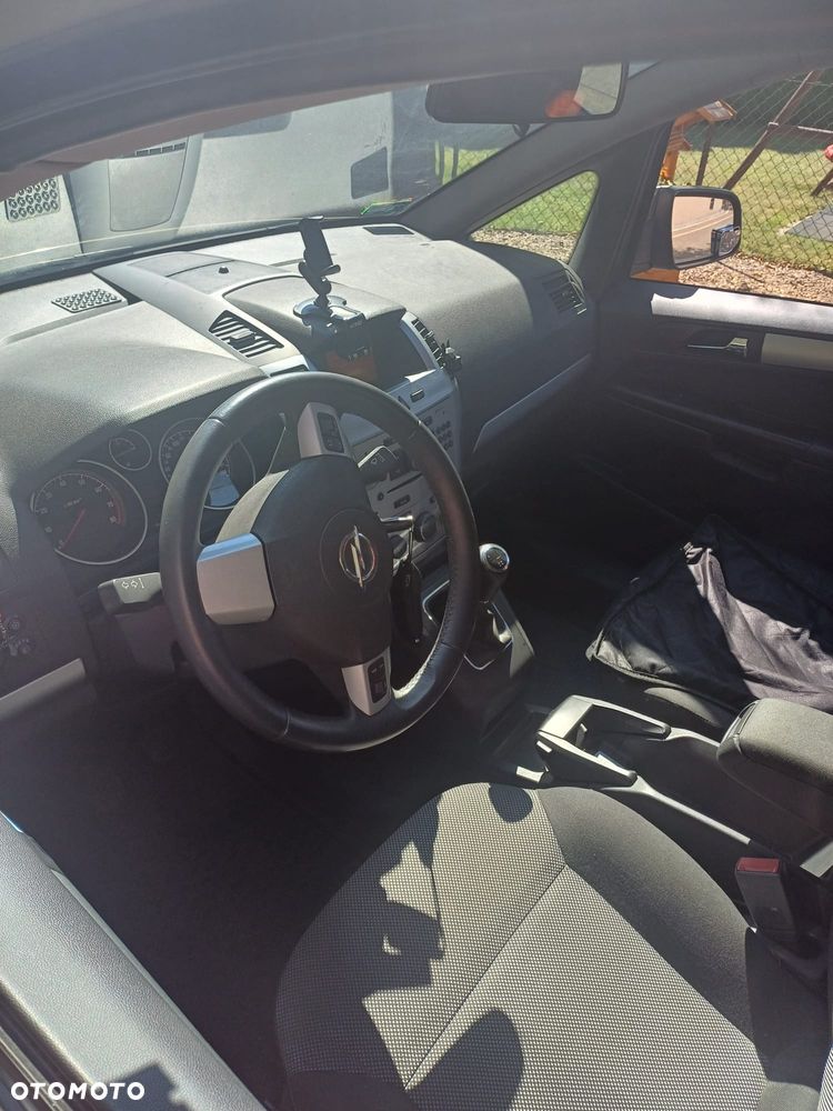 Opel Zafira 1.6 Enjoy - 8