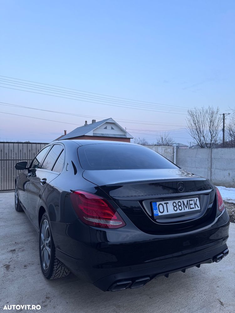 Mercedes-Benz C 220 d 4MATIC Aut. - 4