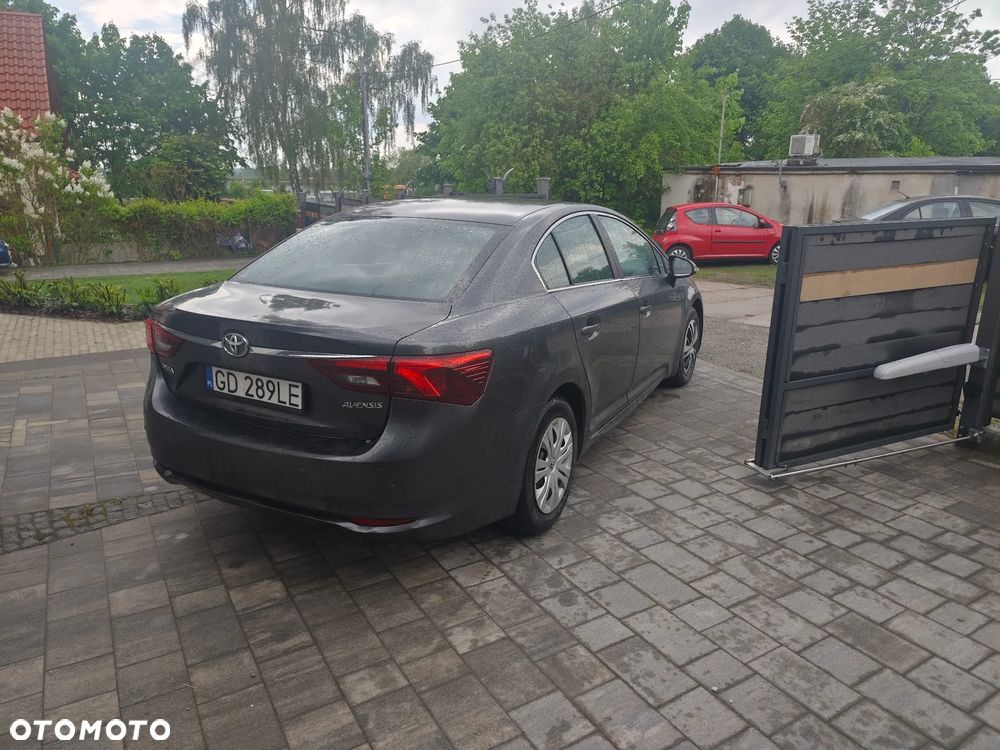 Toyota Avensis 1.8 Active MS - 6