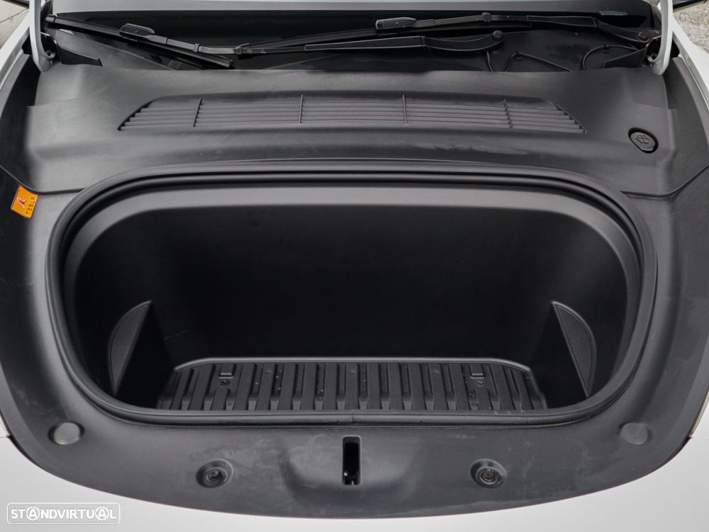 Tesla Model Y Performance Tração Integral - 51
