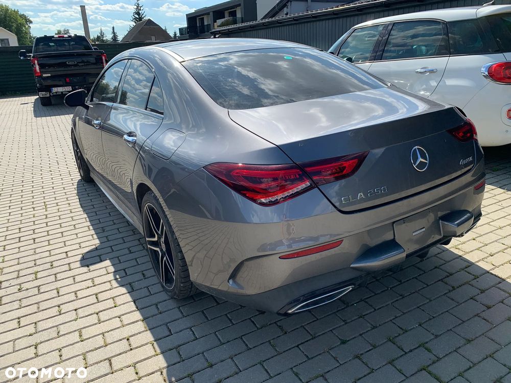 Mercedes-Benz CLA 250 4Matic 7G-DCT - 4