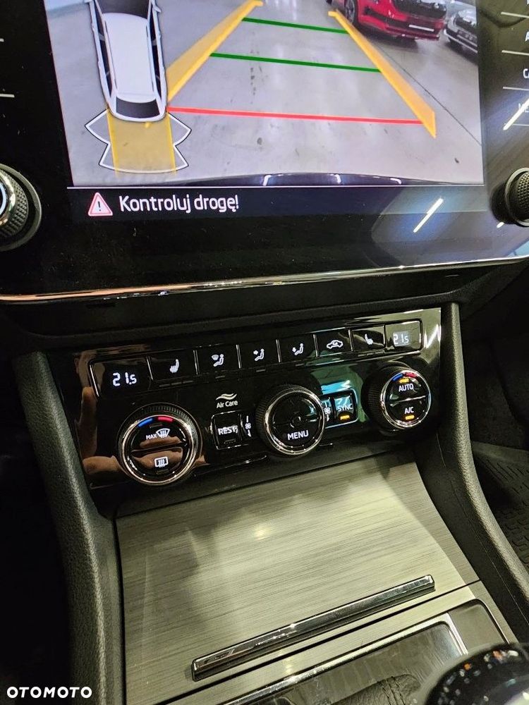 Skoda Superb 2.0 TDI SCR Style DSG - 18