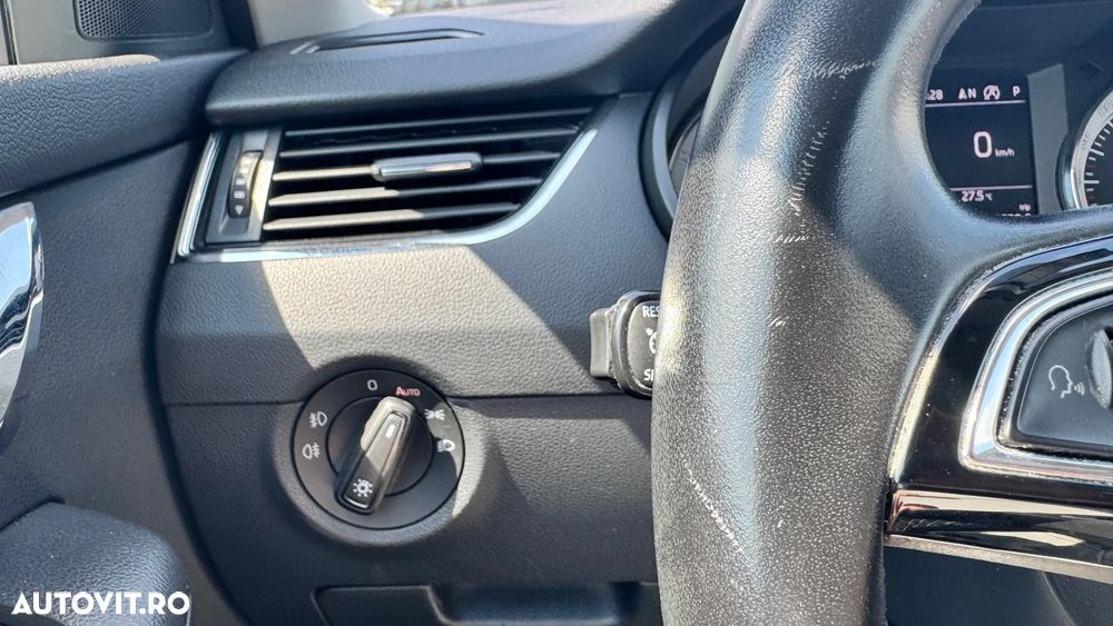 Skoda Octavia 2.0 TDI DSG Style - 7