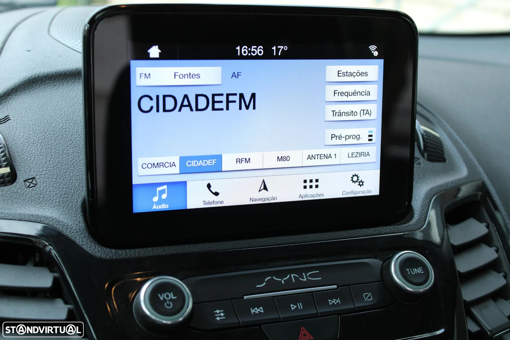 Ford Tourneo Connect Grand 1.5 TDCi Titanium - 26
