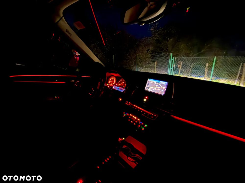 BMW X1 xDrive18d xLine - 37