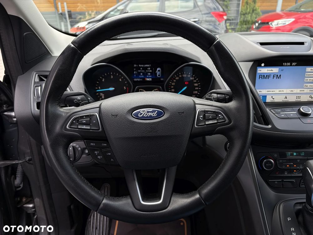 Ford Kuga 2.0 TDCi 2x4 Titanium - 22