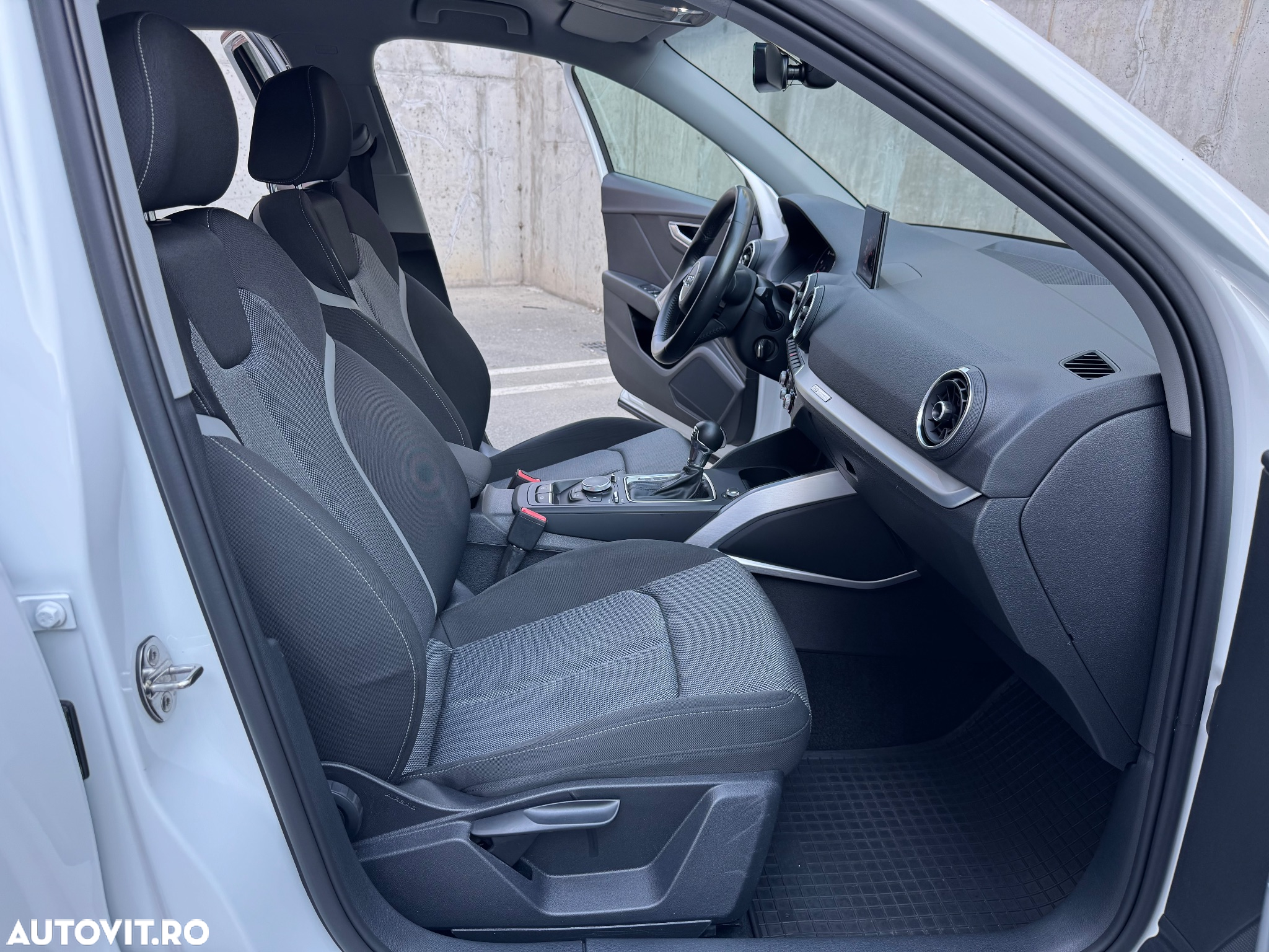Audi Q2 1.6 30 TDI S tronic Design - 16