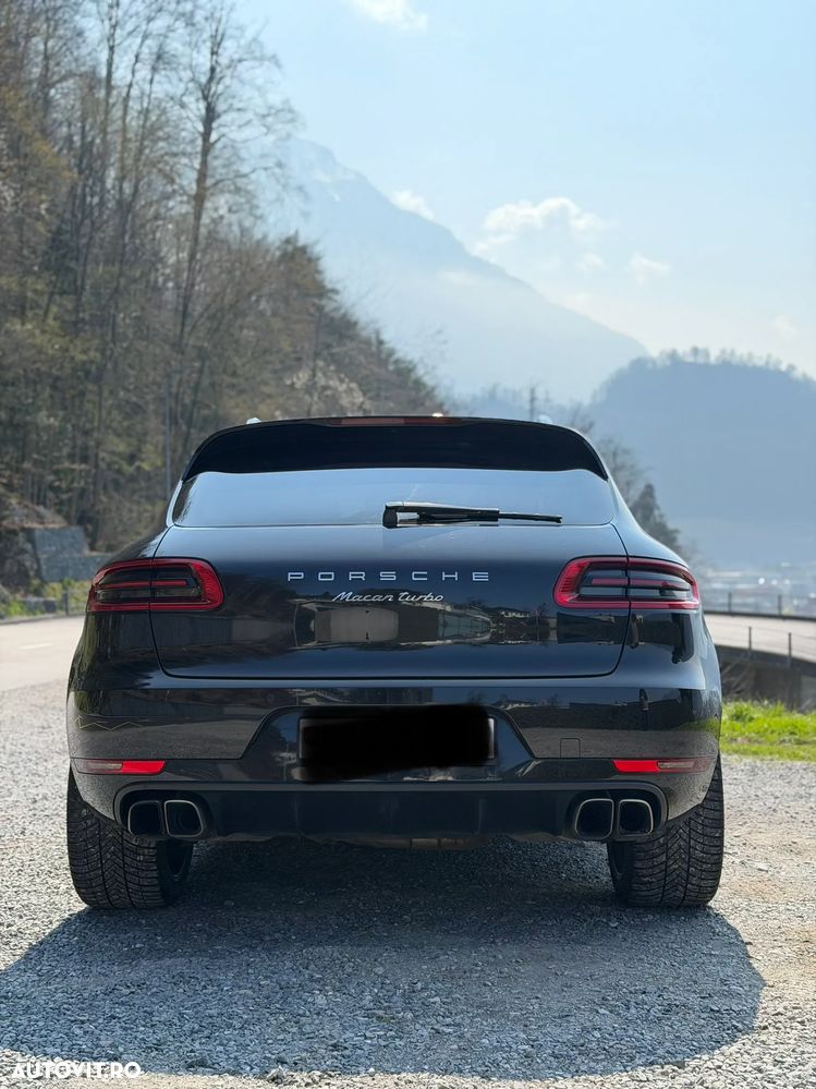 Porsche Macan - 3