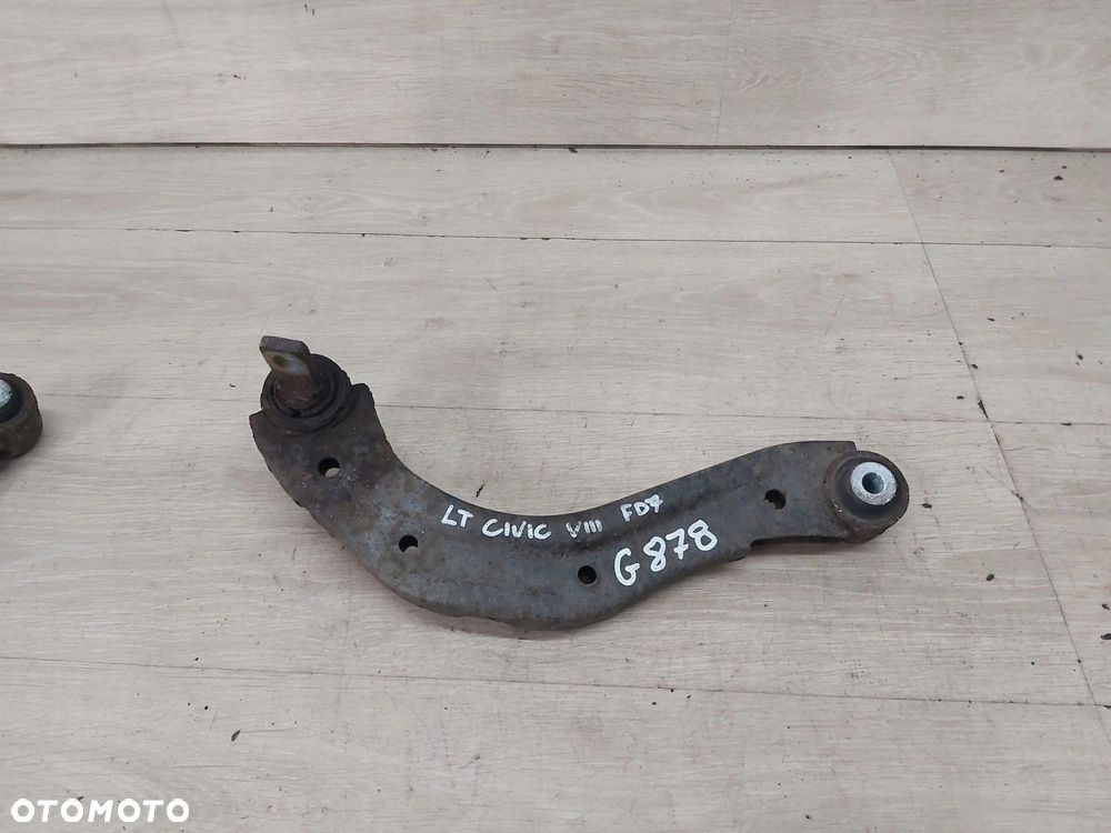 Honda Civic VIII 8 sedan wahacz lewy tył SEDAN - 1