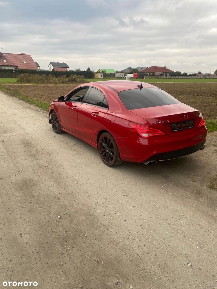 Mercedes-Benz CLA 200 7G-DCT - 11