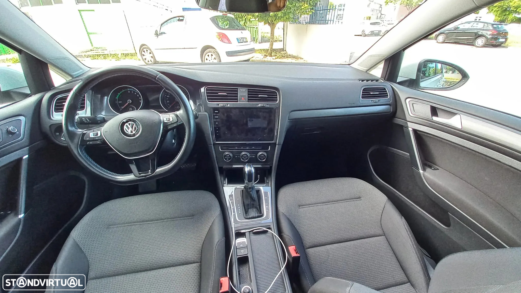 VW e-Golf AC/DC - 18
