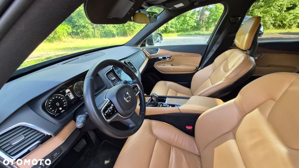 Volvo XC 90 - 16