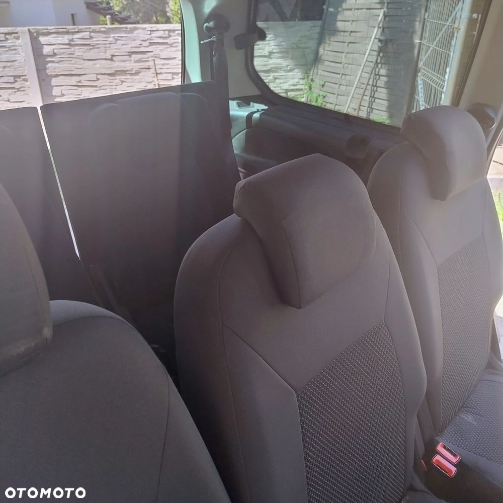 Ford Galaxy 2.0 TDCi Ghia - 8