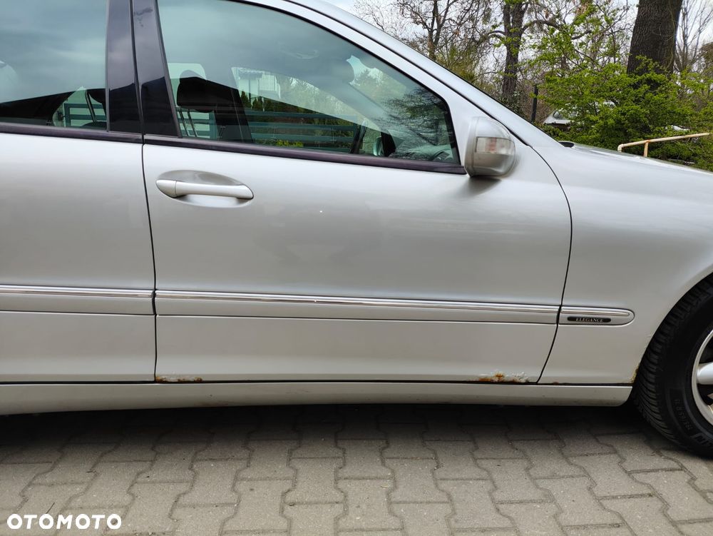 Mercedes-Benz Klasa C 220 CDI Elegance - 13