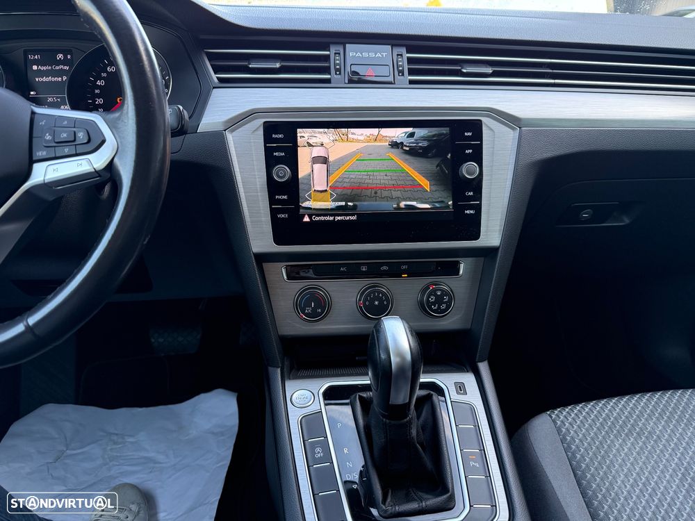 VW Passat Variant 2.0 TDi Business DSG - 11