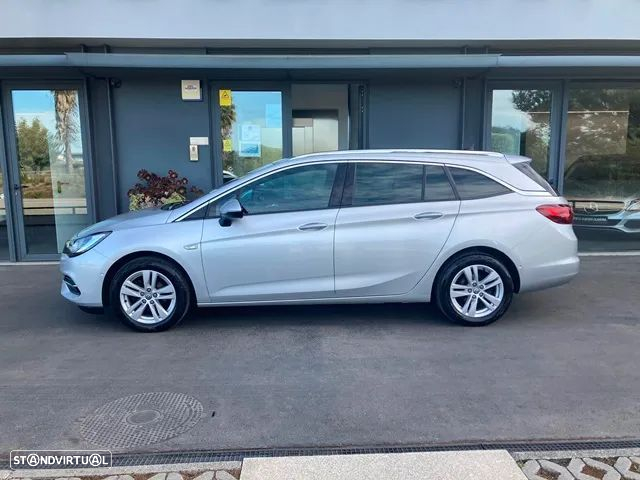 Opel Astra Sports Tourer - 5