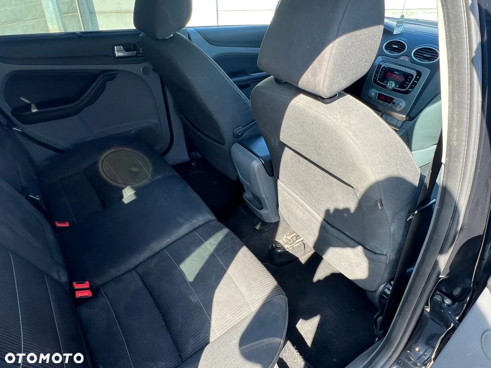 Ford Focus - 13