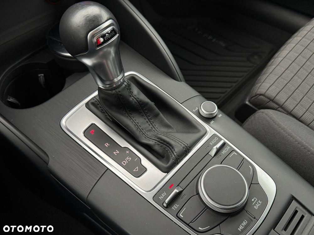 Audi A3 3-drzwiowe 2.0 TDI S tronic Attraction - 31