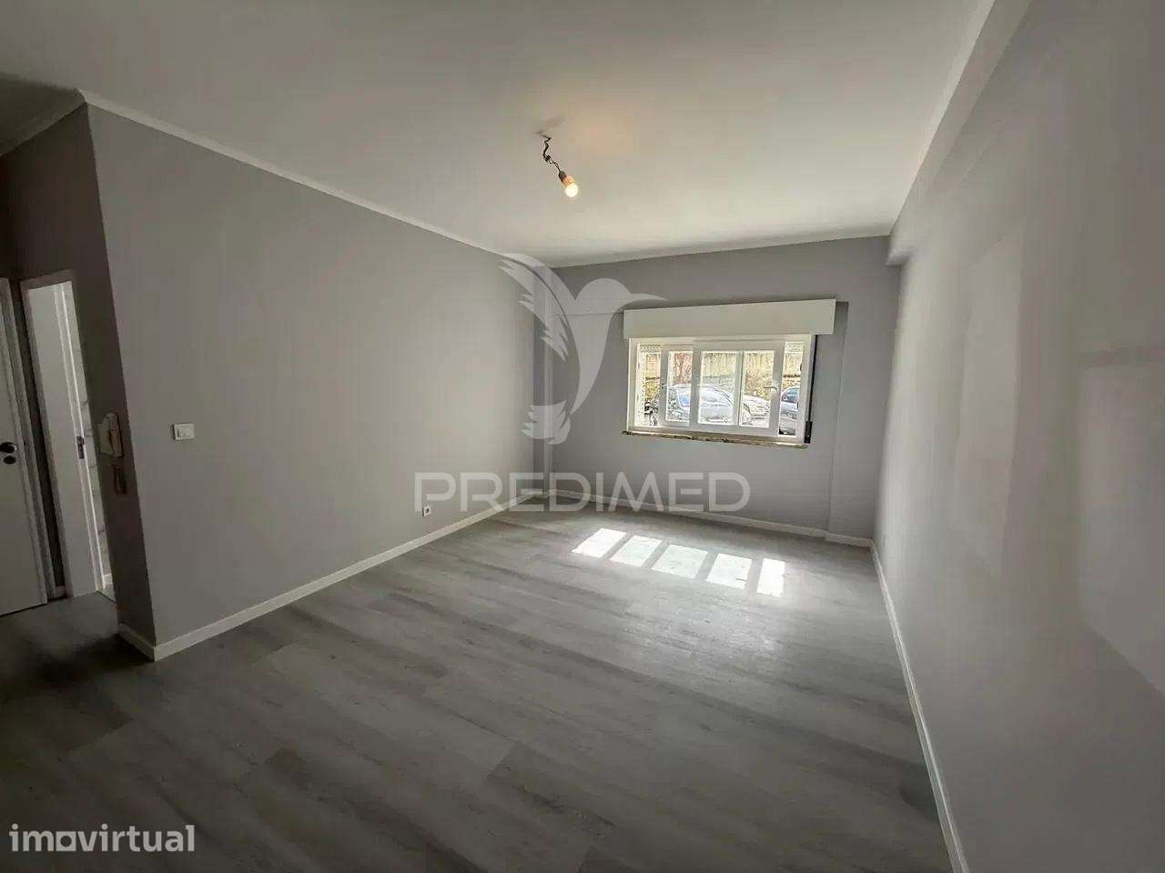 Apartamento T2 Renovado Centro Oeiras - Grande imagem: 3/34