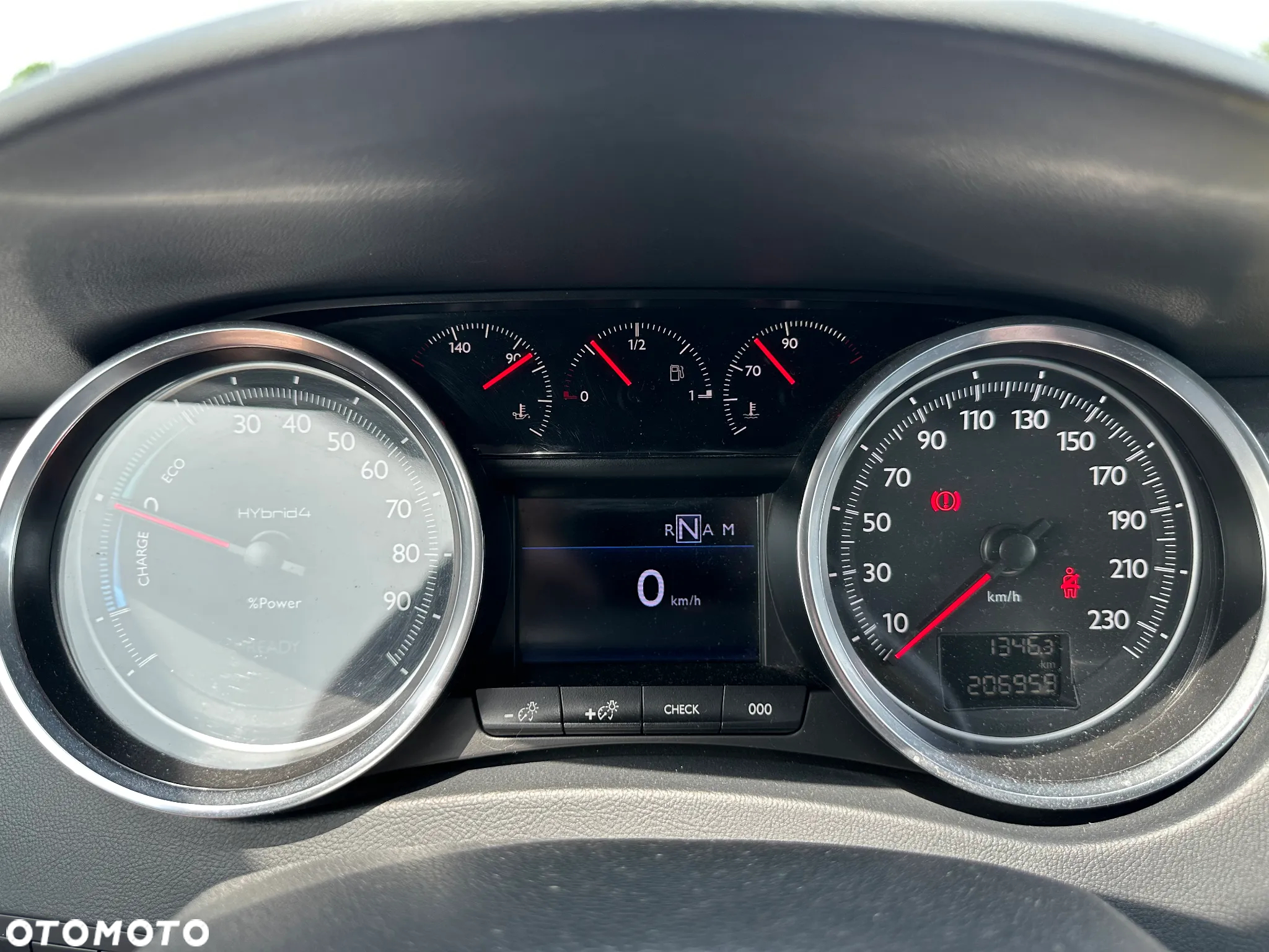 Peugeot 508 RXH 2.0 HDi HYbrid4 - 24
