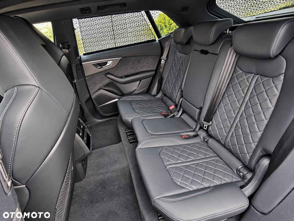 Audi Q8 - 33