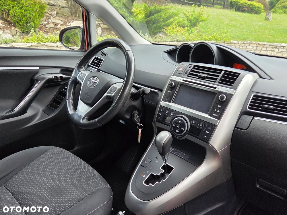 Toyota Verso 1.8 Premium MS - 22