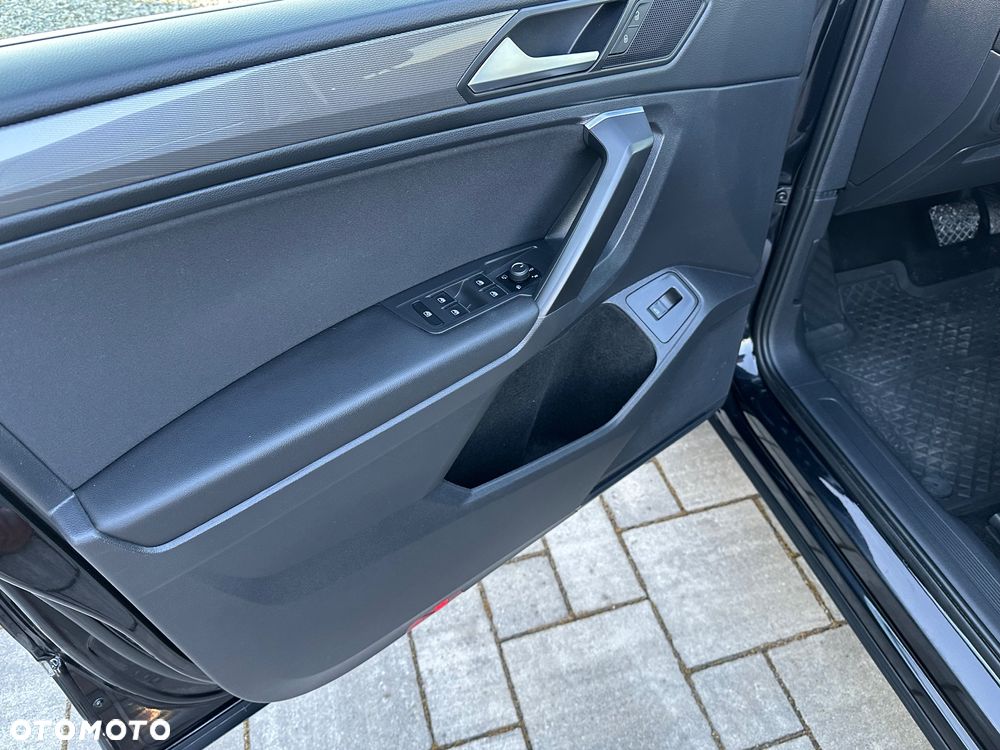 Volkswagen Tiguan 2.0 TDI SCR Elegance DSG - 17