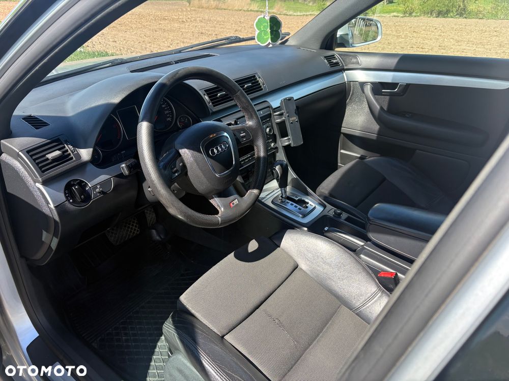 Audi A4 Avant 2.0 TDI Multitronic - 23