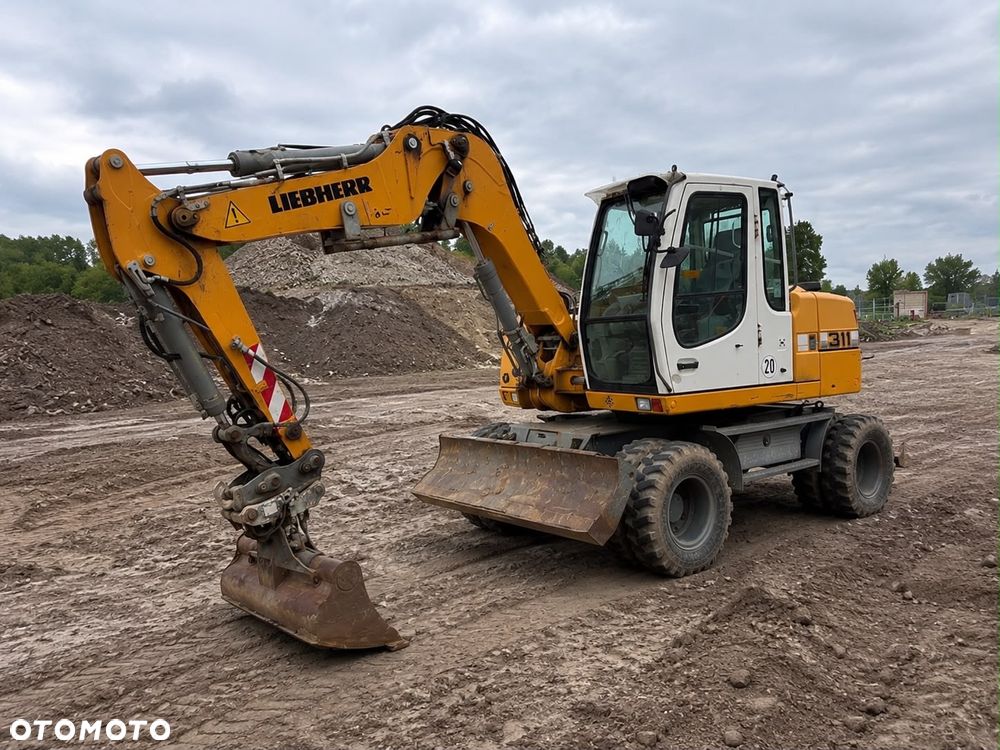 Liebherr A311 Litronic - 1