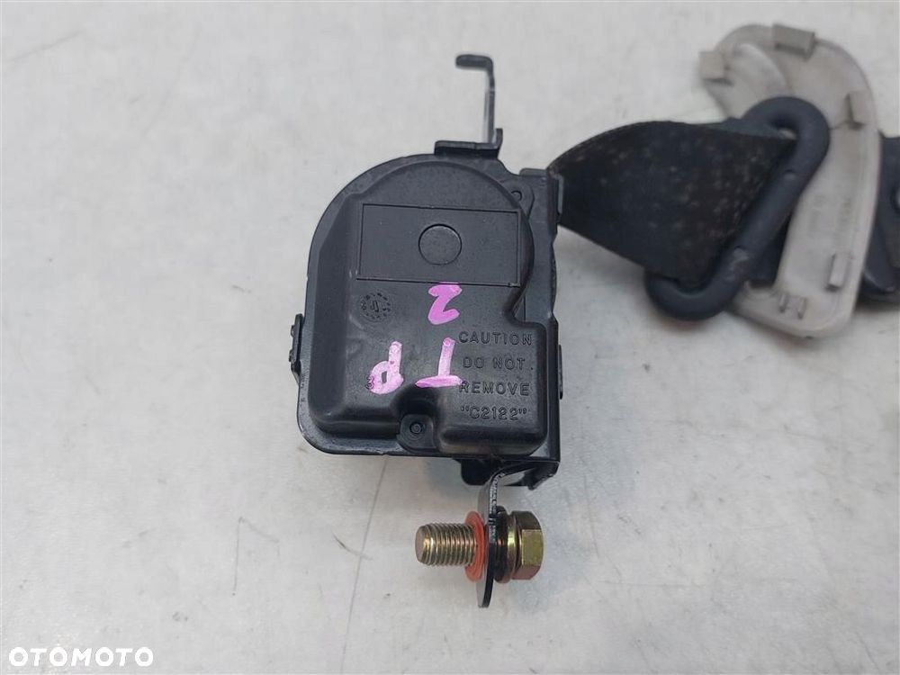 PAS BEZPIECZEŃSTWA PRAWY TYŁ SSANGYONG REXTON I 01-12R - 2