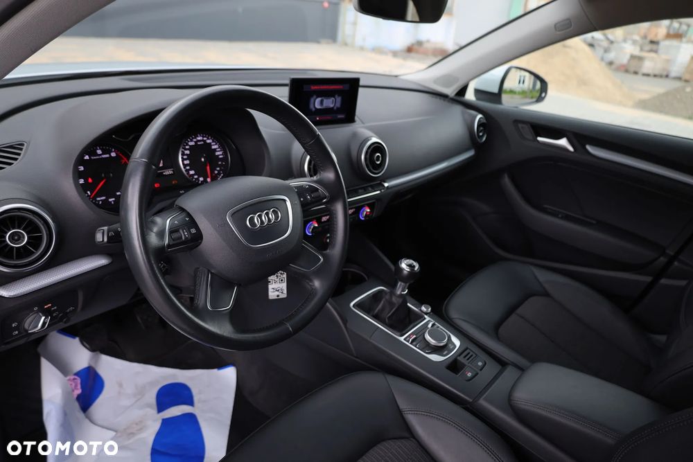 Audi A3 Sportback 1.4 TFSI Ambiente - 15