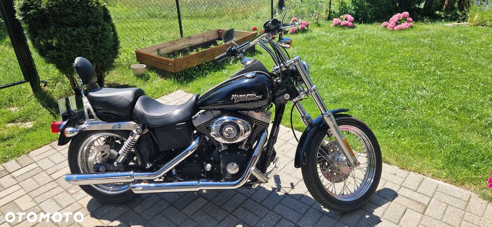 Harley-Davidson Dyna Street Bob - 1