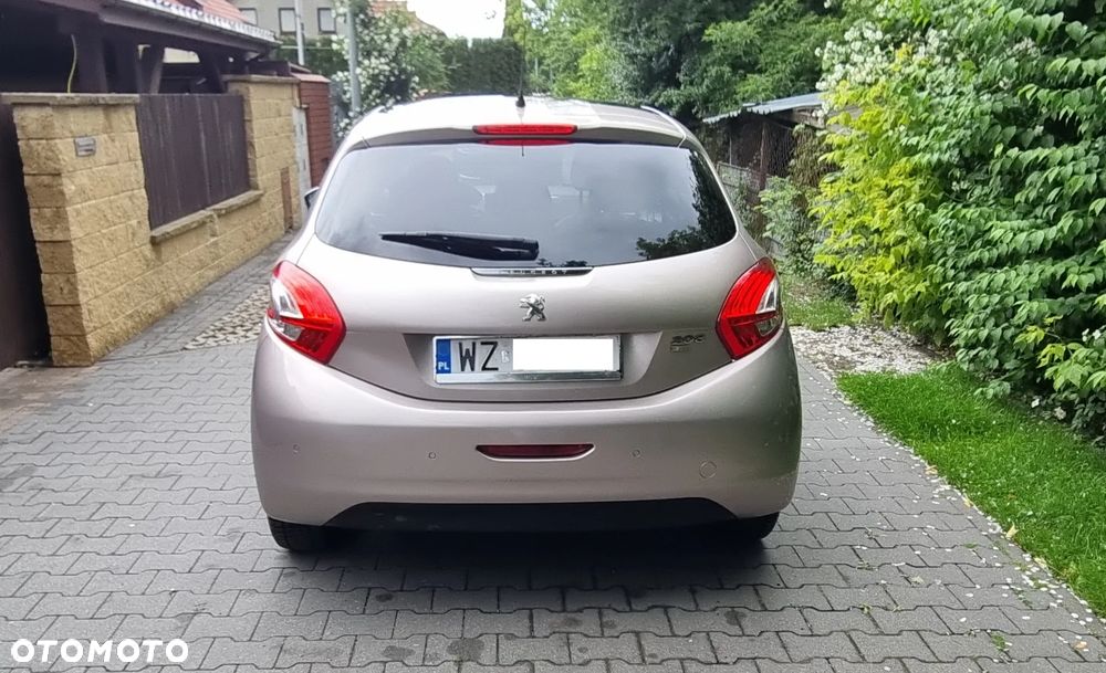 Peugeot 208 e-HDi 115 Stop&Start Allure - 6