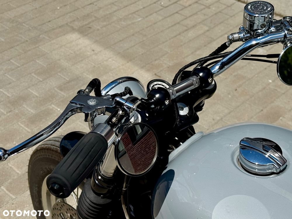 Royal Enfield Interceptor - 10